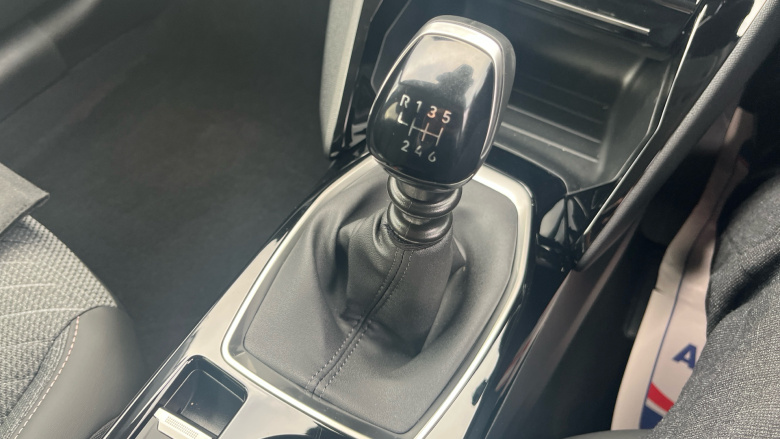 Peugeot 208 1.2 PureTech 100 Allure 5dr Petrol Hatchback